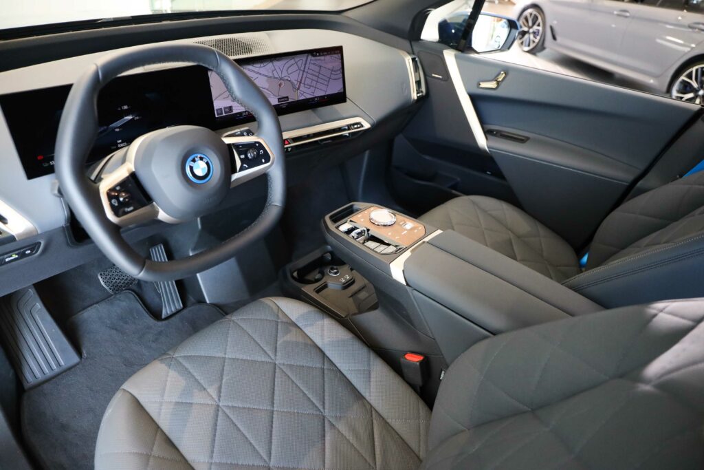 BMW iX xDrive40