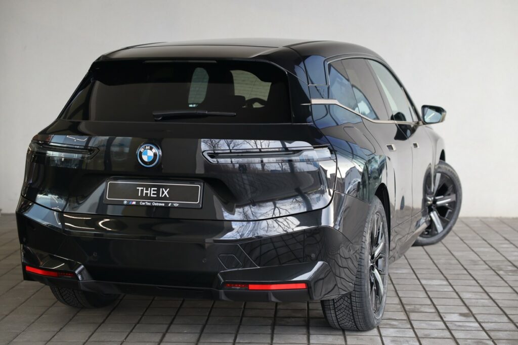 BMW iX xDrive40