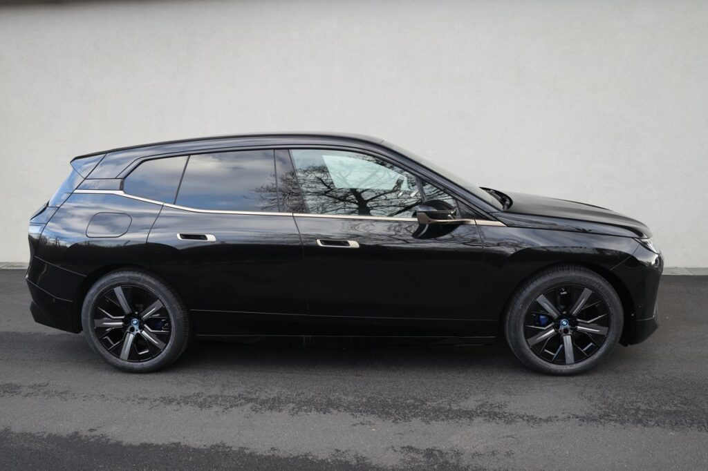 BMW iX xDrive40