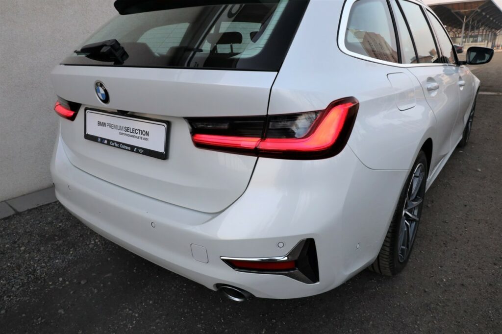 BMW 320d xDrive Touring