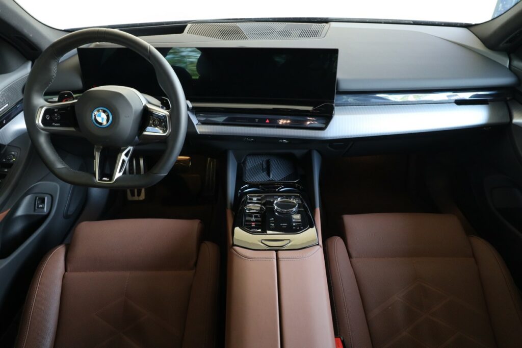 BMW 550e xDrive