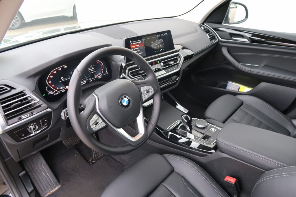 BMW X3 xDrive20i